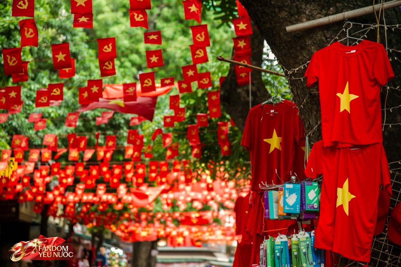 Hà Nội, những ngày đi dưới bóng cờ!- Ảnh 30. Hà Nội, những ngày đi dưới bóng cờ!- Ảnh 30.