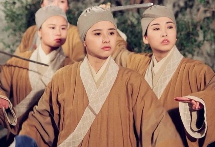 Ni cô đẹp nhất 'Tiếu ngạo giang hồ' bỏ showbiz, 50 tuổi sống kín tiếng một mình- Ảnh 2. Ni cô đẹp nhất 'Tiếu ngạo giang hồ' bỏ showbiz, 50 tuổi sống kín tiếng một mình- Ảnh 2.