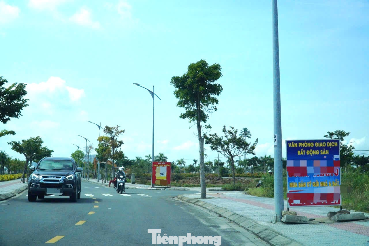 'Cò' nườm nượp, đất Đà Nẵng nhảy giá chóng mặt- Ảnh 13. 'Cò' nườm nượp, đất Đà Nẵng nhảy giá chóng mặt- Ảnh 13.