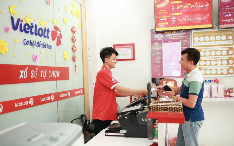 Chuyện thật như đùa: Khách trúng Vietlott "khủng" nhờ gợi ý từ ChatGPT- Ảnh 1. Chuyện thật như đùa: Khách trúng Vietlott "khủng" nhờ gợi ý từ ChatGPT- Ảnh 1.