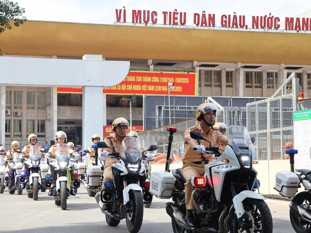 Hơn 600 CSGT từ 33 tỉnh thành "tiếp sức" cho Hà Nội phục vụ ngày trọng đại của đất nước- Ảnh 2. Hơn 600 CSGT từ 33 tỉnh thành "tiếp sức" cho Hà Nội phục vụ ngày trọng đại của đất nước- Ảnh 2.