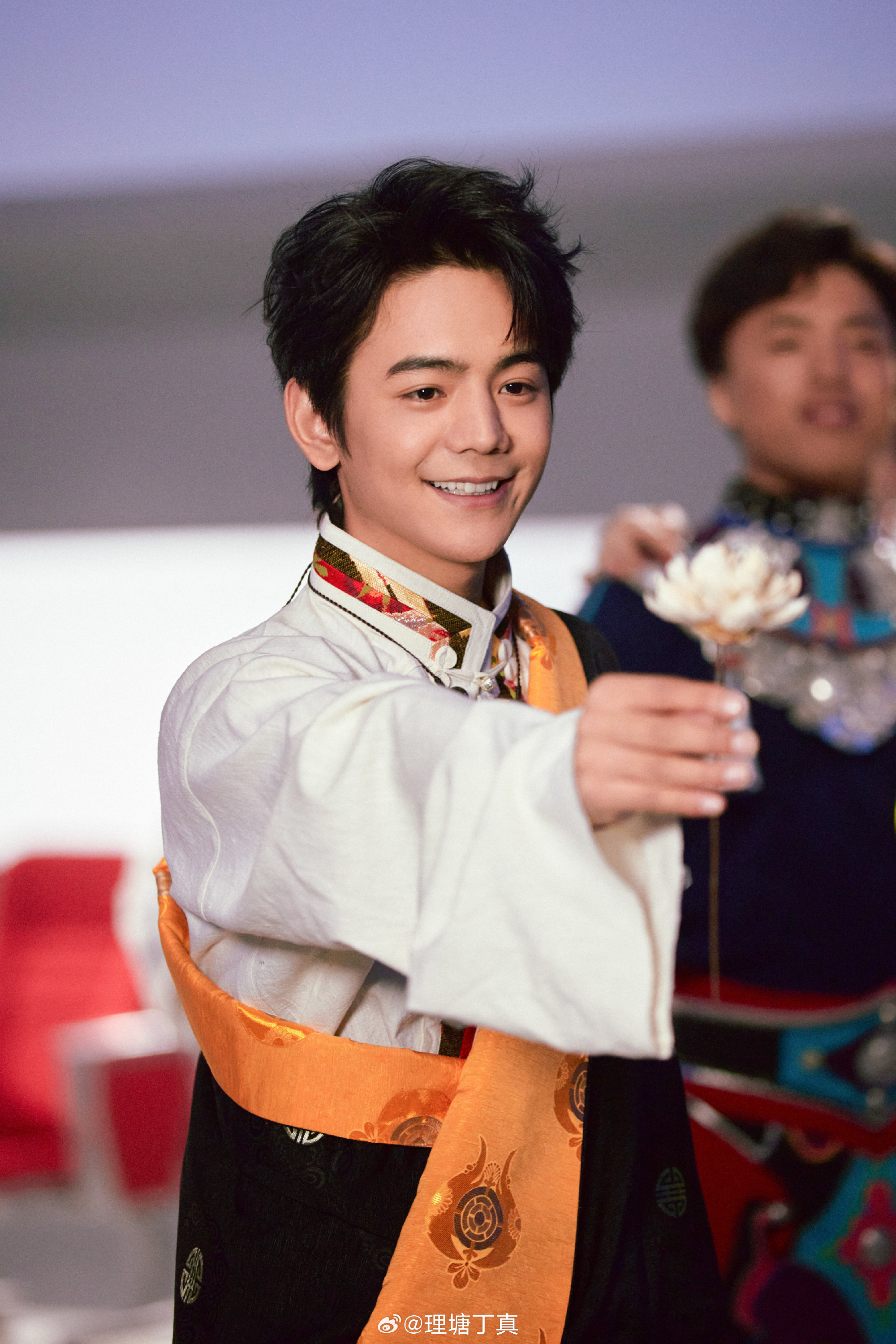 Chàng trai chăn bò bỗng nổi tiếng toàn quốc, vào showbiz đóng phim vì quá đẹp trai giờ ra sao?- Ảnh 5.