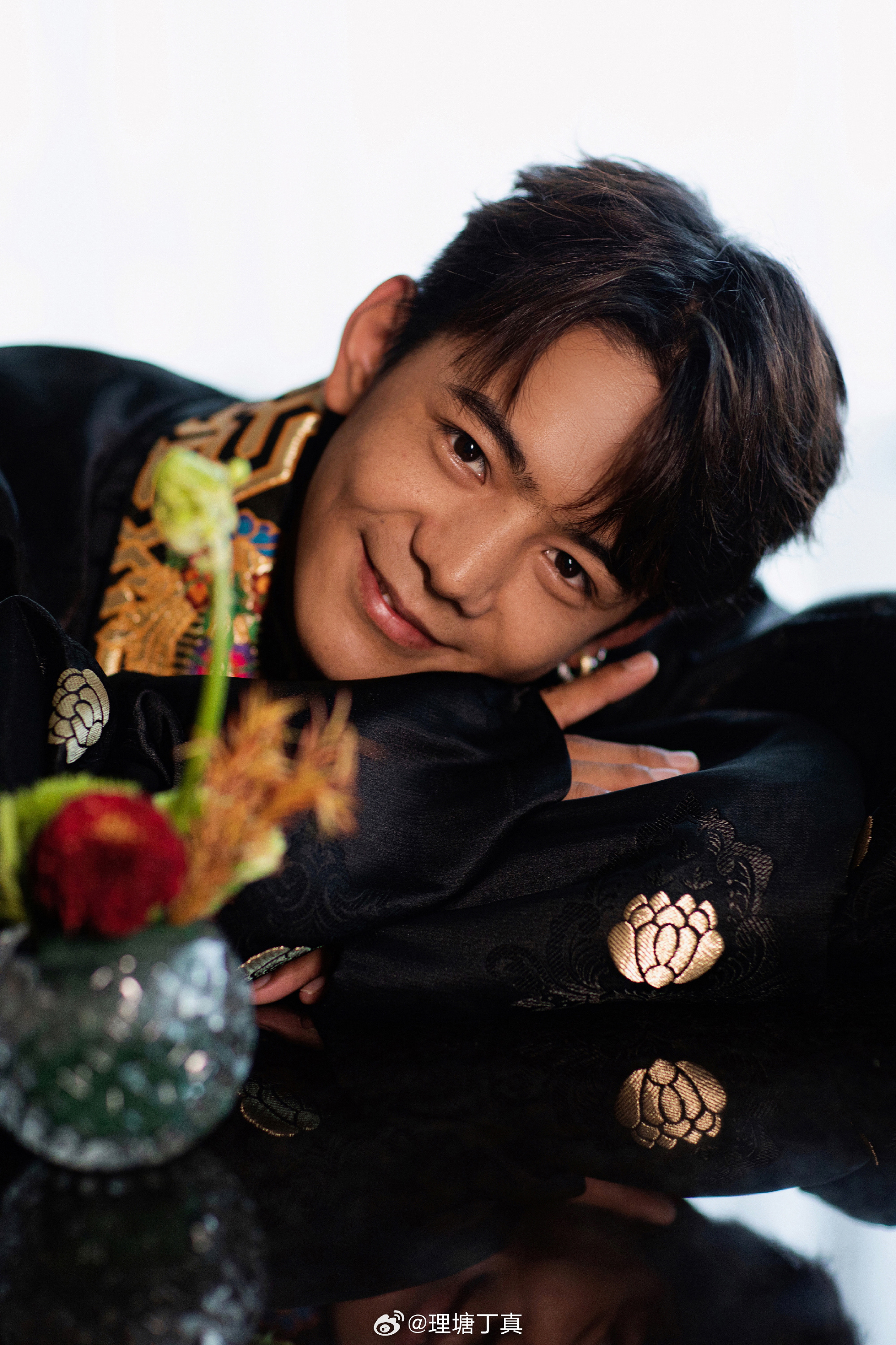 Chàng trai chăn bò bỗng nổi tiếng toàn quốc, vào showbiz đóng phim vì quá đẹp trai giờ ra sao?- Ảnh 10.