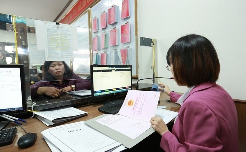 Hơn 94.000 người có quyết định nghỉ việc- Ảnh 1. Hơn 94.000 người có quyết định nghỉ việc- Ảnh 1.