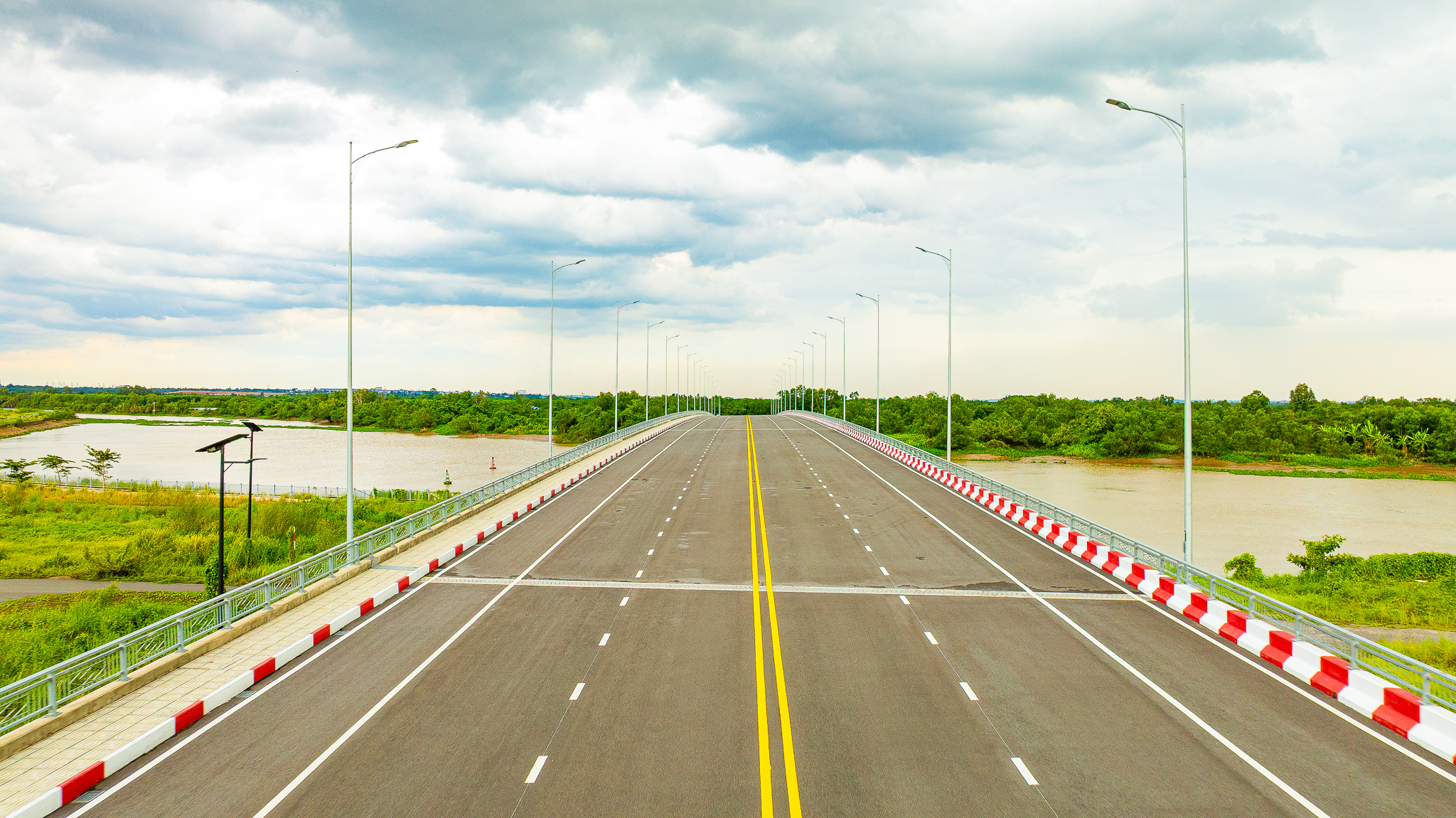 Toàn cảnh khu vực sẽ mở đường 2.500 tỷ, giải cứu cây cầu 400 tỷ: Hàng loạt dự án của Novaland, Nam Long sắp kết nối trực tiếp với cao tốc- Ảnh 4.