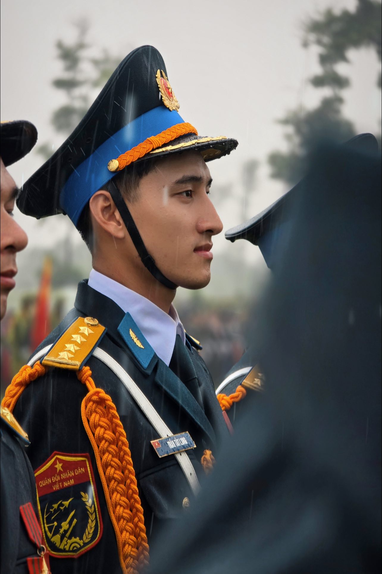 Top 10 quân nhân "không lỗ hổng visual" được cả nước mê ở hiện tại- Ảnh 6. Top 10 quân nhân "không lỗ hổng visual" được cả nước mê ở hiện tại- Ảnh 6.