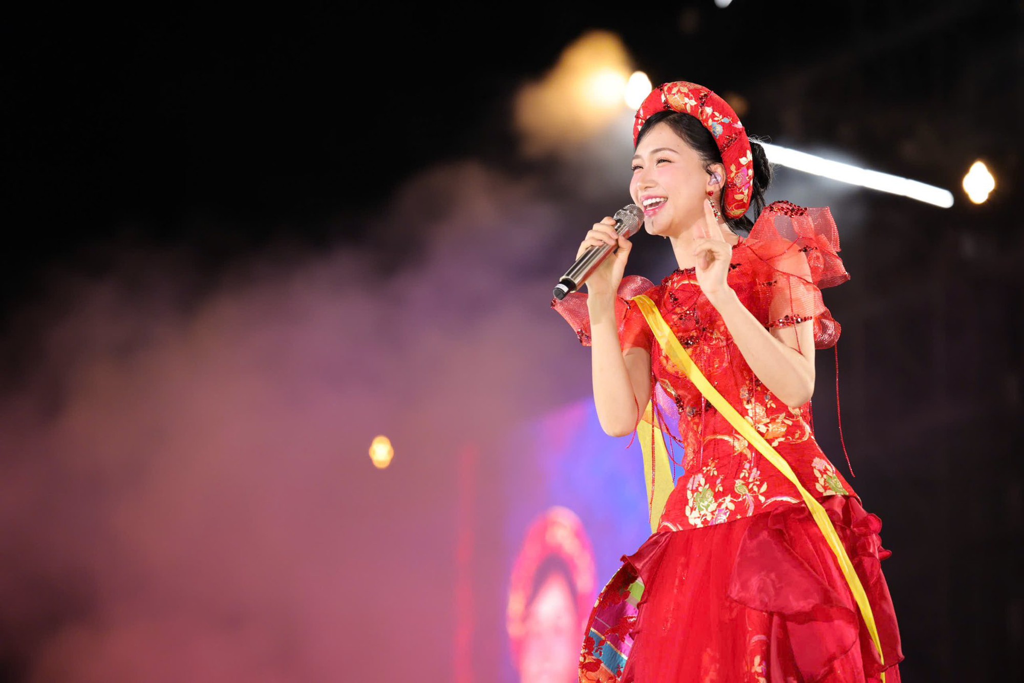 50.000 khán giả đổ về sự kiện âm nhạc có quy mô lớn nhất từ trước đến nay của Vingroup, bùng nổ cùng loạt sao quốc tế- Ảnh 6.