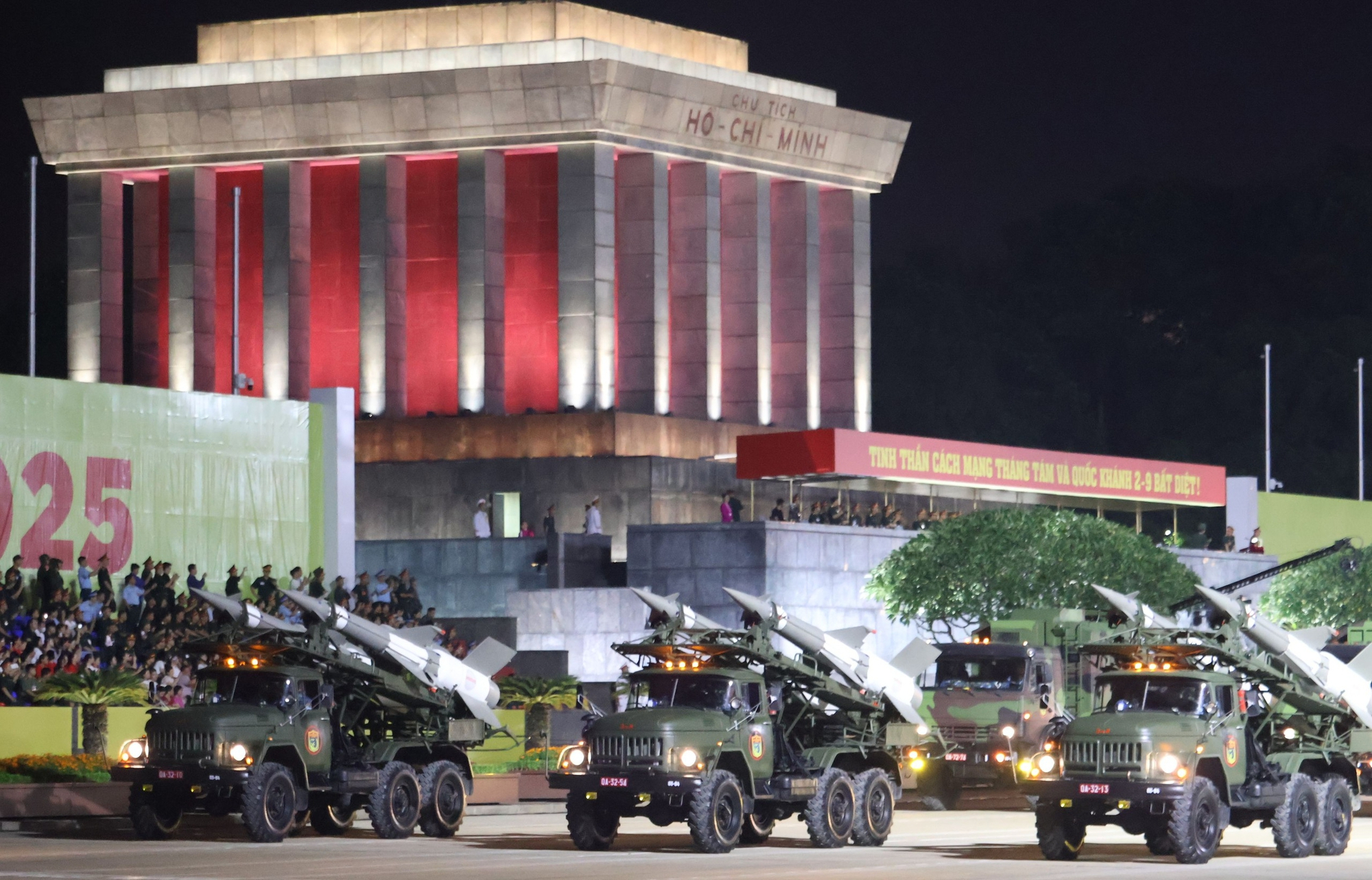 Gọi tên dàn vũ khí, khí tài hiện đại diễu binh trên Quảng trường Ba Đình- Ảnh 7. Gọi tên dàn vũ khí, khí tài hiện đại diễu binh trên Quảng trường Ba Đình- Ảnh 7.