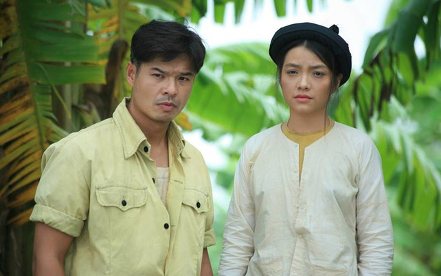 Mỹ nam bị ghét nhất Mưa Đỏ: Nói 6 thứ tiếng cực đỉnh, nét đẹp lai Tây hiếm có khó tìm- Ảnh 4.