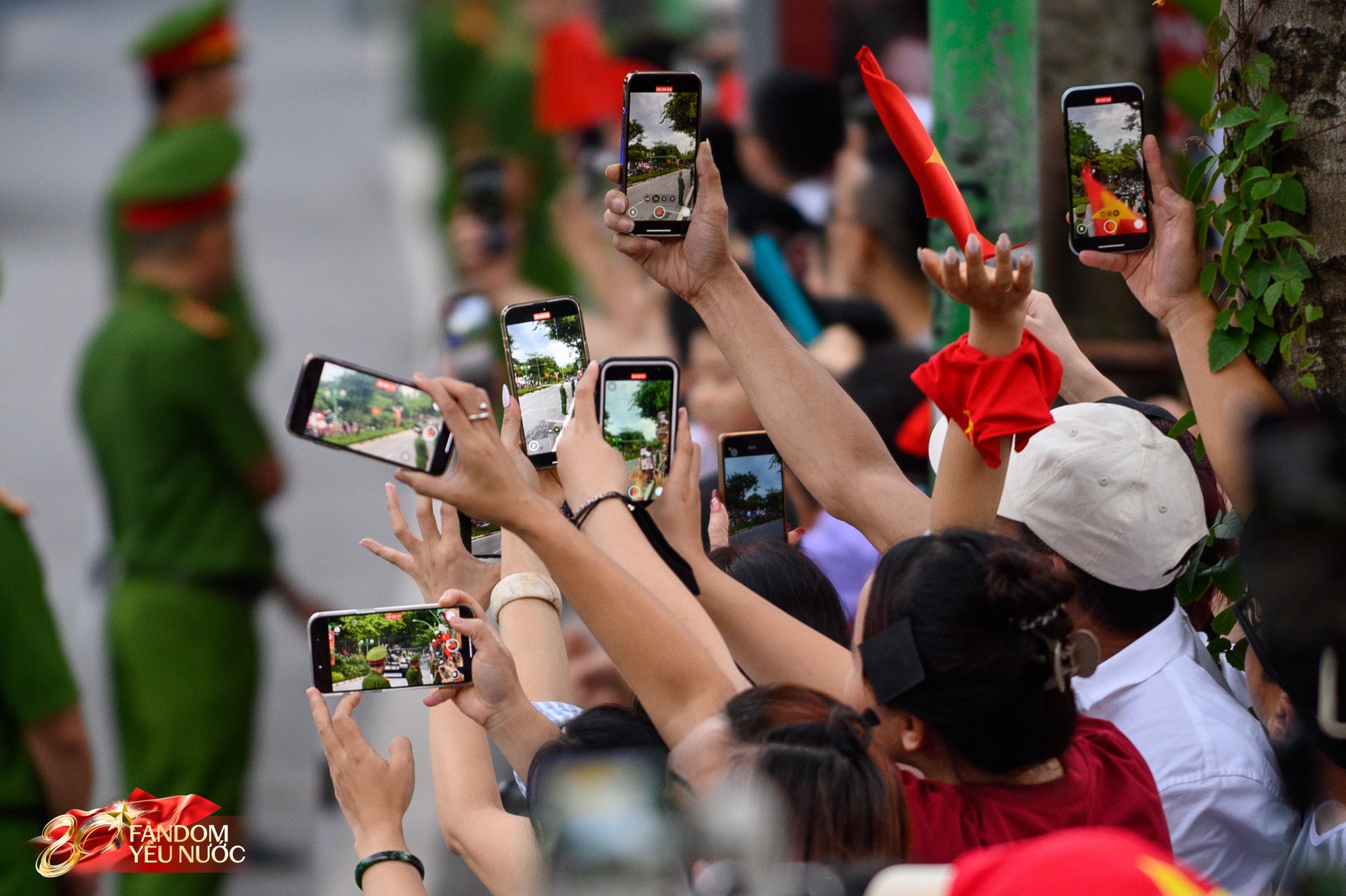 Hà Nội lúc này, đông kỷ lục!- Ảnh 8.