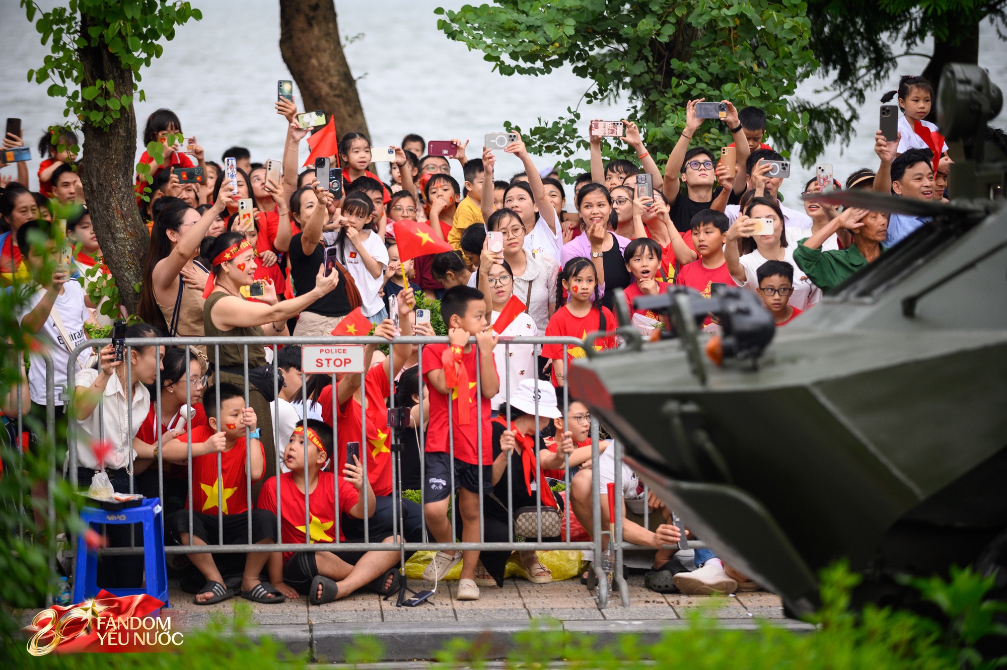 Hà Nội lúc này, đông kỷ lục!- Ảnh 9.