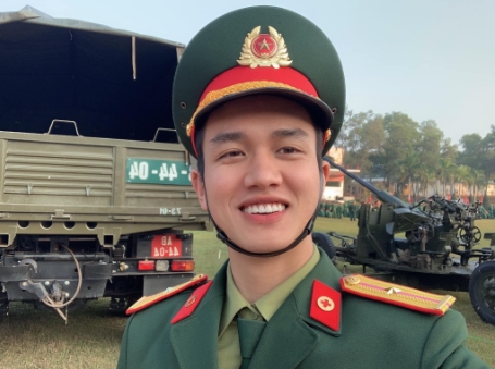Top 10 quân nhân "không lỗ hổng visual" được cả nước mê ở hiện tại- Ảnh 12. Top 10 quân nhân "không lỗ hổng visual" được cả nước mê ở hiện tại- Ảnh 12.