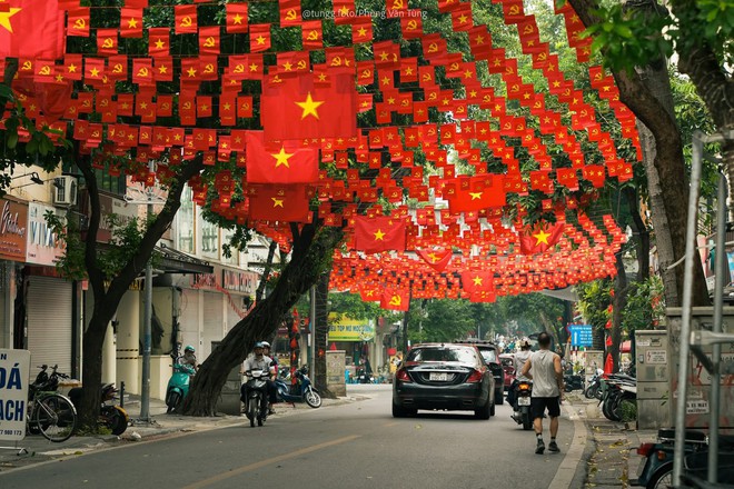 Khách Tây ngạc nhiên khi gặp cảnh tượng trên đường phố Việt Nam, nhận xét: "Tôi thấy nó ở mọi nơi!"- Ảnh 2. Khách Tây ngạc nhiên khi gặp cảnh tượng trên đường phố Việt Nam, nhận xét: "Tôi thấy nó ở mọi nơi!"- Ảnh 2.