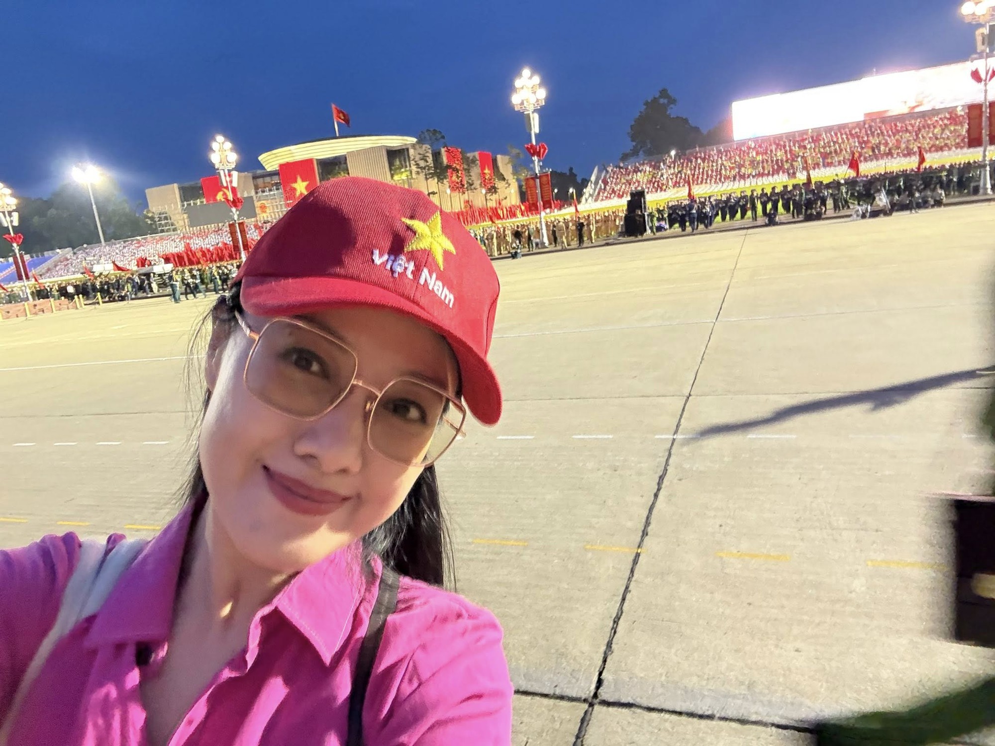 Chân dung thành viên tổ thuyết minh sự kiện A80: BTV Hoài Anh, Hữu Bằng và những cái tên lẫy lừng khác- Ảnh 2. Chân dung thành viên tổ thuyết minh sự kiện A80: BTV Hoài Anh, Hữu Bằng và những cái tên lẫy lừng khác- Ảnh 2.