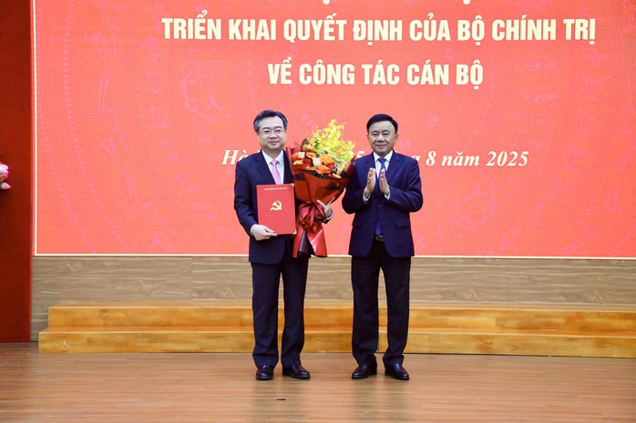Trao quyết định bổ nhiệm ông Nguyễn Thanh Nghị làm Trưởng Ban Chính sách, chiến lược Trung ương- Ảnh 1. Trao quyết định bổ nhiệm ông Nguyễn Thanh Nghị làm Trưởng Ban Chính sách, chiến lược Trung ương- Ảnh 1.