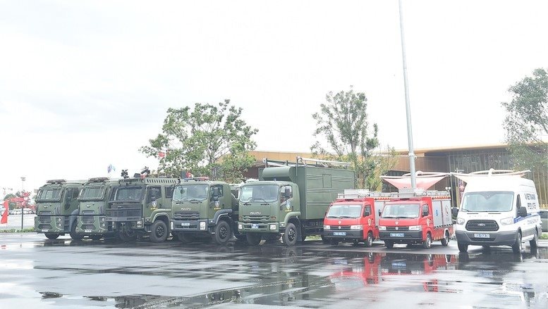 Chỉ 2 ngày nữa, Việt Nam chứng kiến một sự kiện chưa có tiền lệ, hơn 100 DN tham gia, có cả xe chống đạn- Ảnh 11.