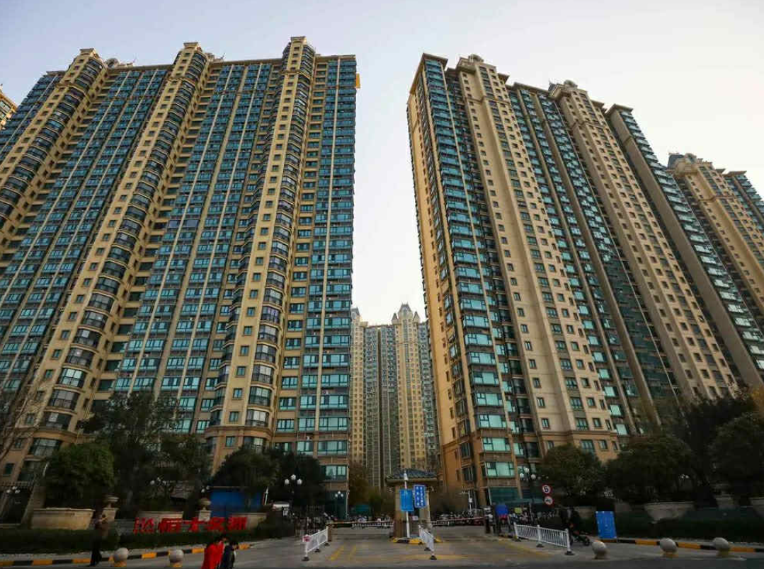 Mua chung cư 5 tỷ đồng, 3 năm sau giá vọt lên 8 tỷ, người đàn ông vẫn “khóc thầm”: “Bán không được, ở cũng không xong”- Ảnh 2.