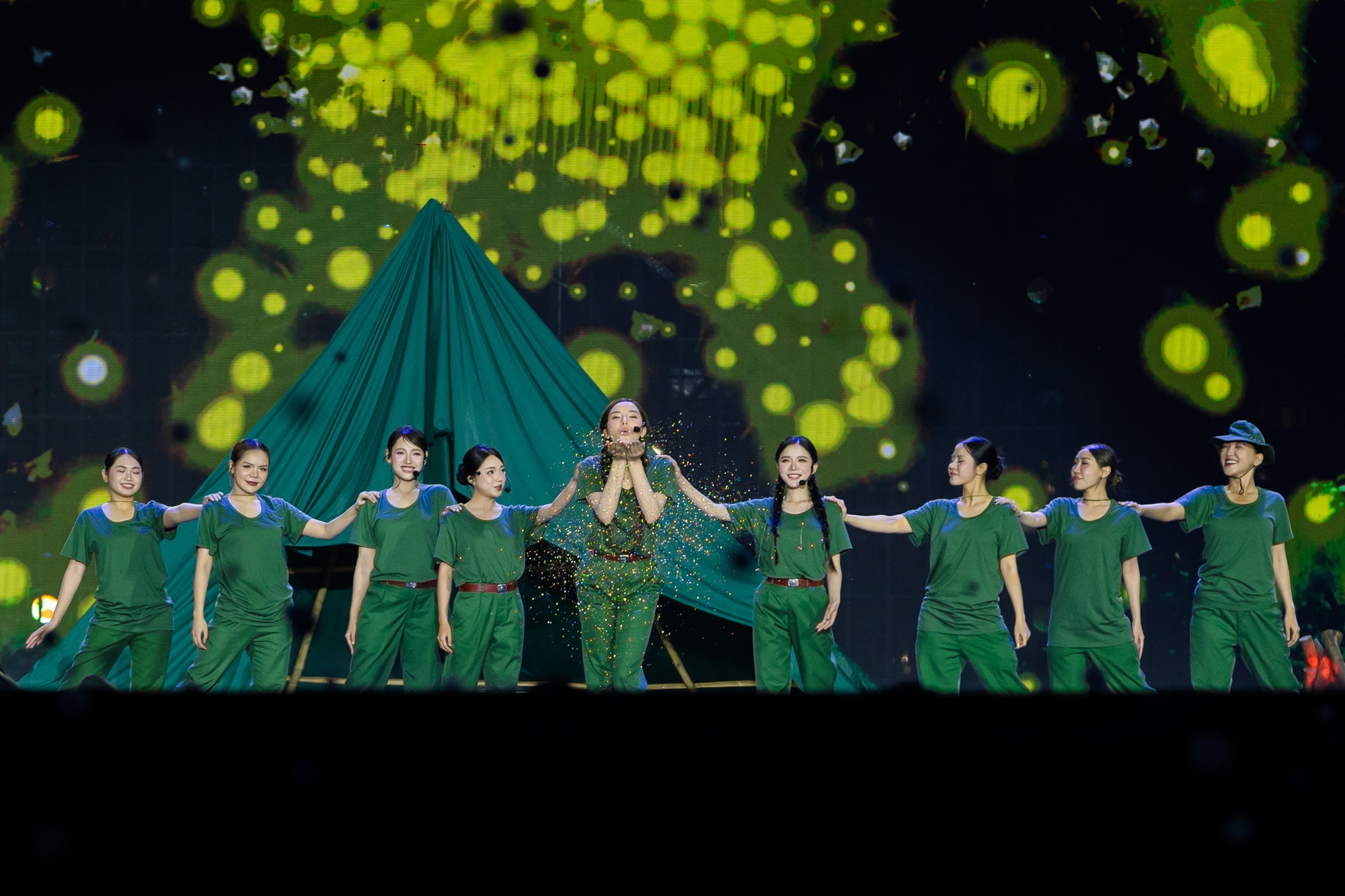 Chưa bao giờ thấy Hoa hậu Kỳ Duyên như thế này, nhìn mà thót tim!- Ảnh 5.
