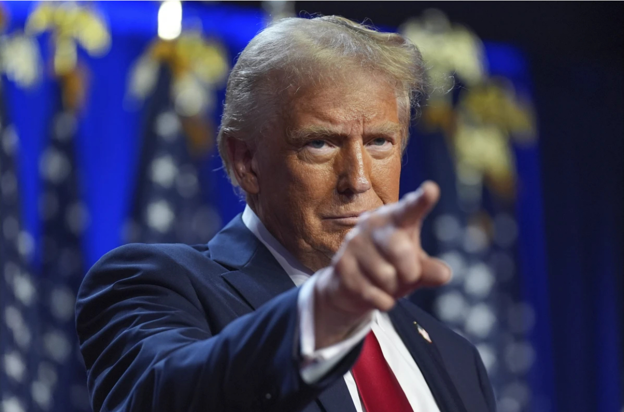 Tổng thống Donald Trump hành động trước bầu cử giữa nhiệm kỳ- Ảnh 1. Tổng thống Donald Trump hành động trước bầu cử giữa nhiệm kỳ- Ảnh 1.