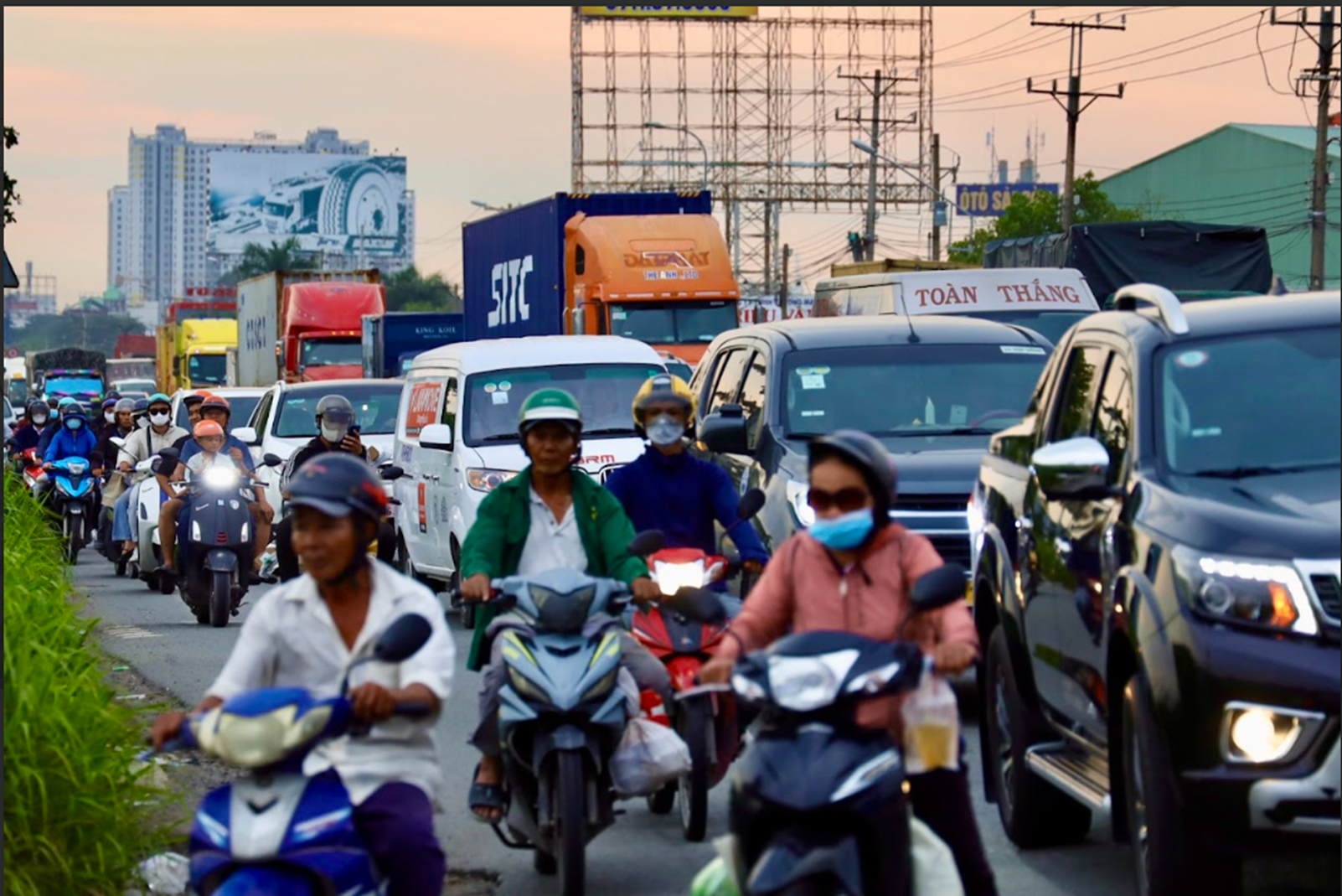 Phát triển đồng bộ hạ tầng giao thông- Ảnh 2. Phát triển đồng bộ hạ tầng giao thông- Ảnh 2.