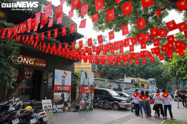 Đến Hà Nội xem diễu binh A80, đừng bỏ lỡ các địa điểm checkin tuyệt vời này- Ảnh 5. Đến Hà Nội xem diễu binh A80, đừng bỏ lỡ các địa điểm checkin tuyệt vời này- Ảnh 5.