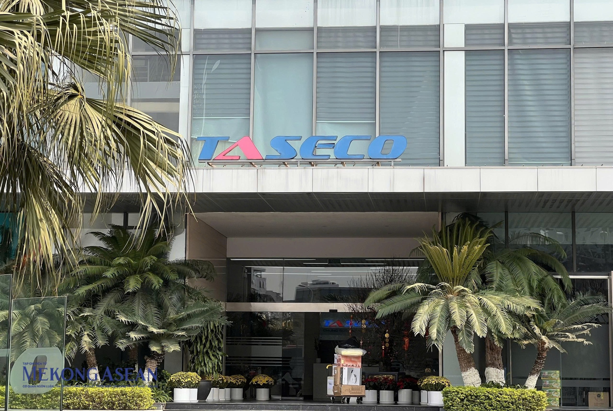 Taseco Land lấy ý kiến cổ đông về kế hoạch chào bán hơn 48 triệu cổ phiếu riêng lẻ- Ảnh 1. Taseco Land lấy ý kiến cổ đông về kế hoạch chào bán hơn 48 triệu cổ phiếu riêng lẻ- Ảnh 1.