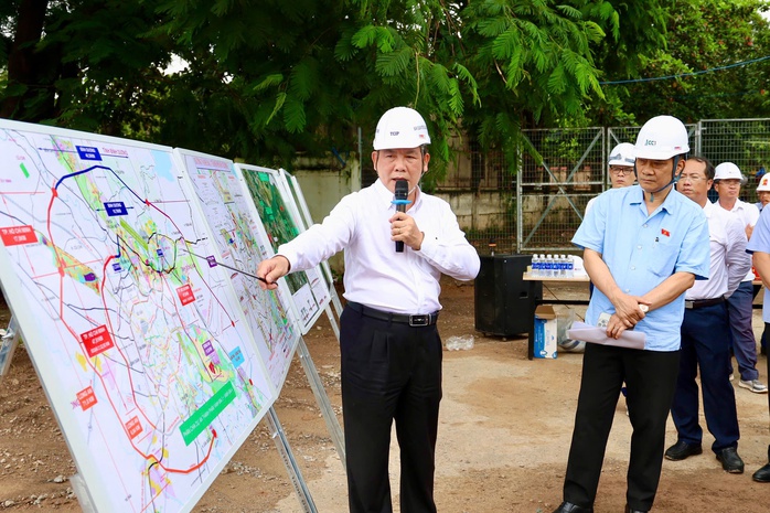 Đẩy mạnh nhiều dự án để đảm bảo kết nối đồng bộ TP HCM - Sân bay Long Thành- Ảnh 1. Đẩy mạnh nhiều dự án để đảm bảo kết nối đồng bộ TP HCM - Sân bay Long Thành- Ảnh 1.