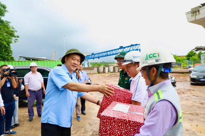 Đẩy mạnh nhiều dự án để đảm bảo kết nối đồng bộ TP HCM - Sân bay Long Thành- Ảnh 8. Đẩy mạnh nhiều dự án để đảm bảo kết nối đồng bộ TP HCM - Sân bay Long Thành- Ảnh 8.