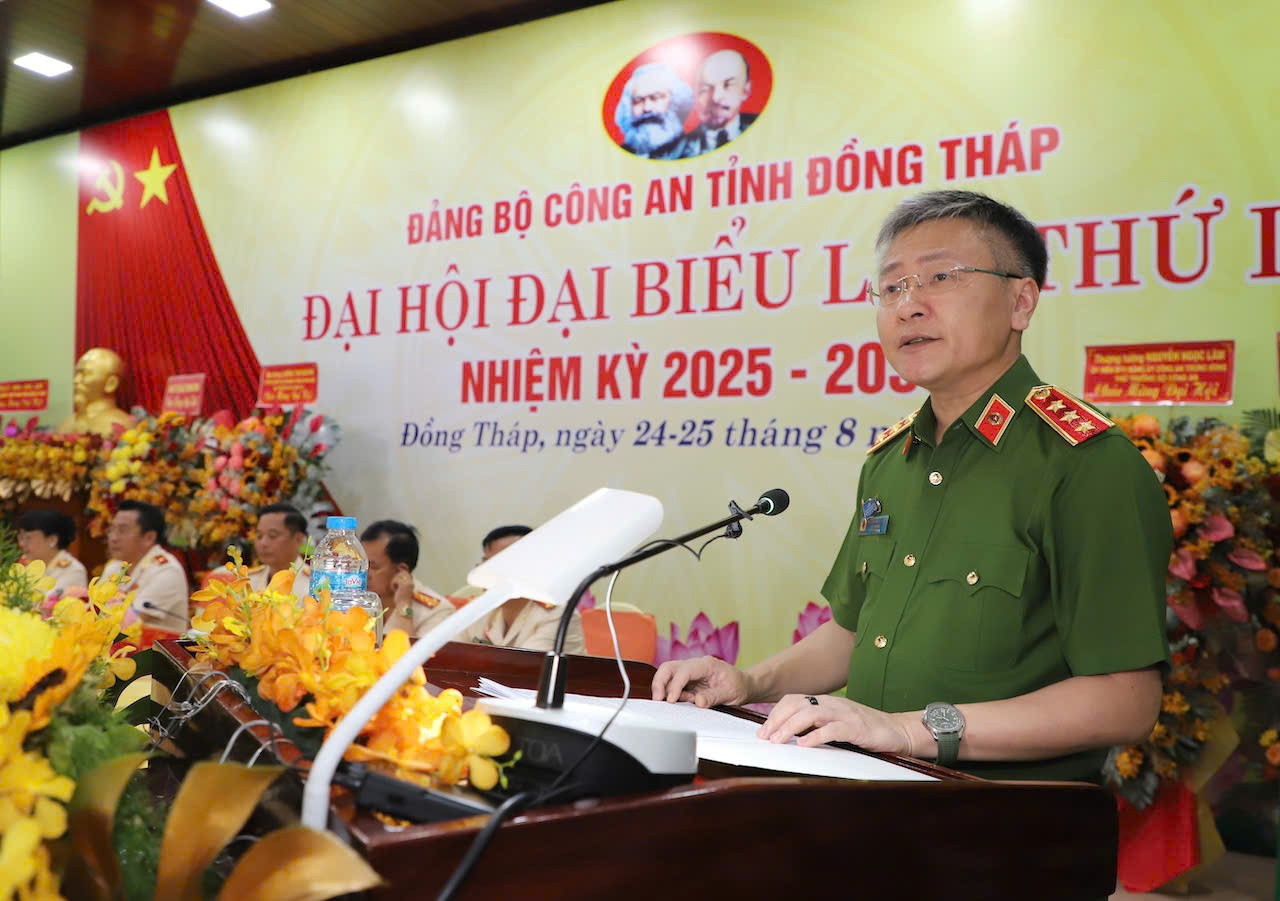 Thiếu tướng Lâm Phước Nguyên giữ chức Bí thư Đảng ủy Công an tỉnh Đồng Tháp- Ảnh 2.