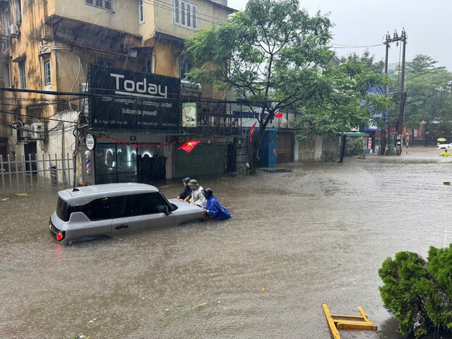 Hà Nội mưa to đến khi nào?- Ảnh 1.