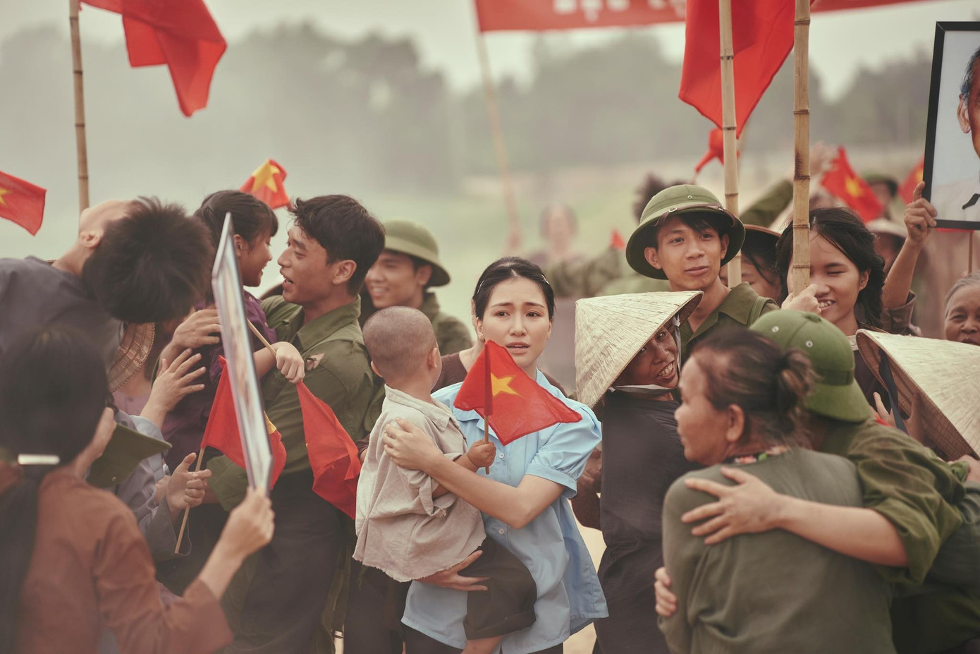Tùng Dương đấu Hòa Minzy và đường đua nóng chưa từng thấy- Ảnh 2.