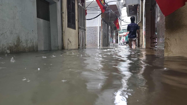 Nước ngập sâu vào nhà, xe máy, tivi, tủ lạnh, máy giặt làm thế nào để không hư hỏng nặng?- Ảnh 2.