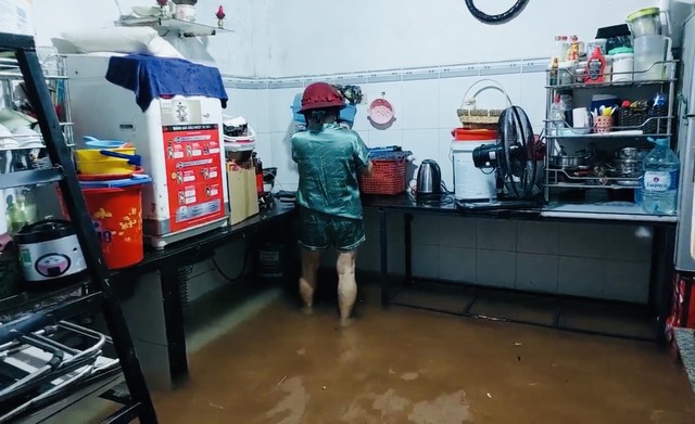 Nước ngập sâu vào nhà, xe máy, tivi, tủ lạnh, máy giặt làm thế nào để không hư hỏng nặng?- Ảnh 8.