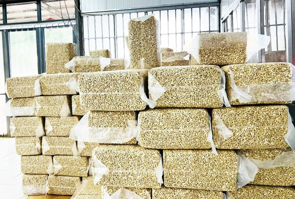 Lý do Trung Quốc rốt ráo gom mua hạt điều Việt Nam- Ảnh 2.