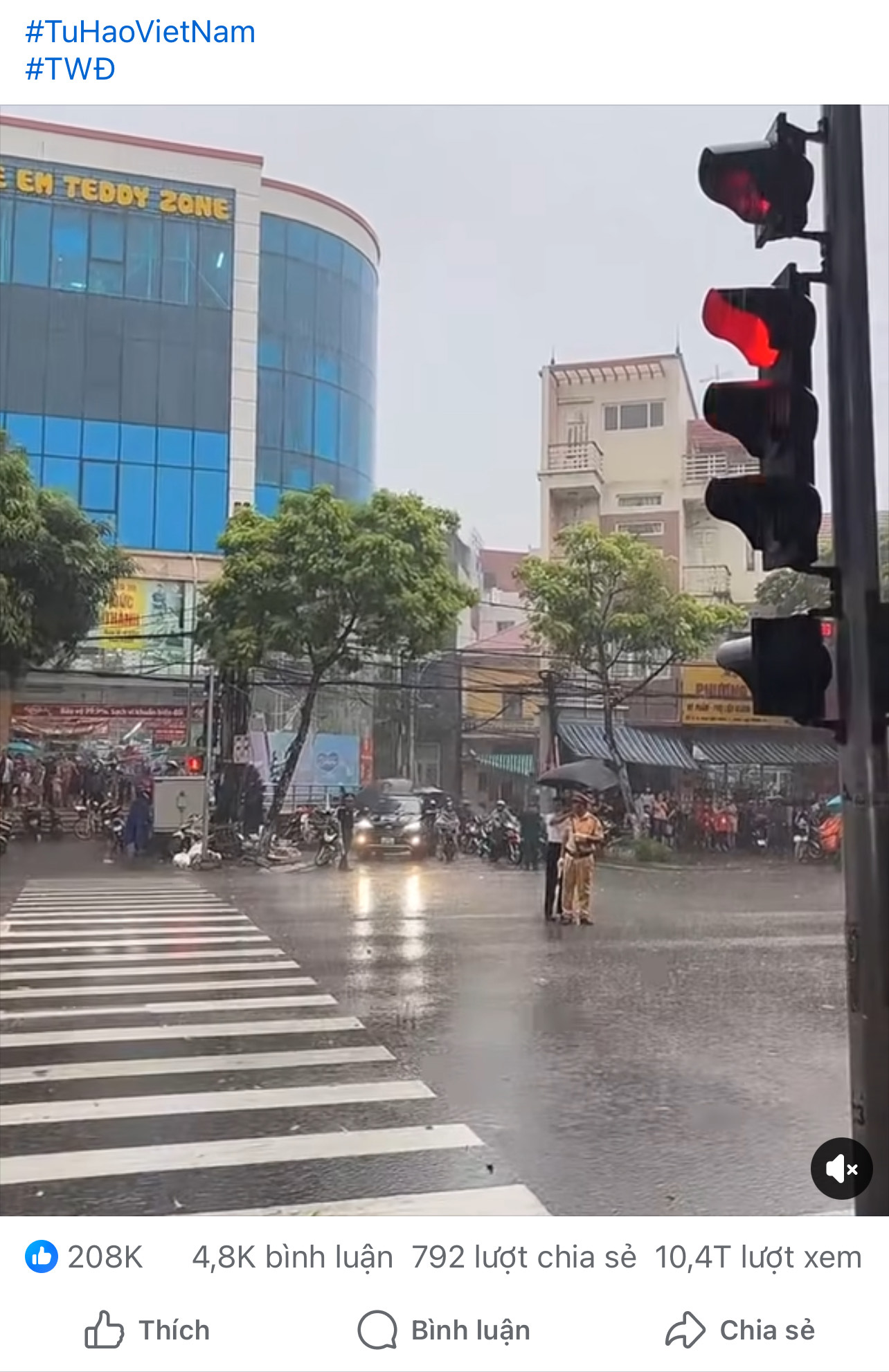 Đoạn clip trong ngày tổng hợp luyện diễu binh hút hơn 10 triệu lượt xem: Tiếp tục được lan toả- Ảnh 1.