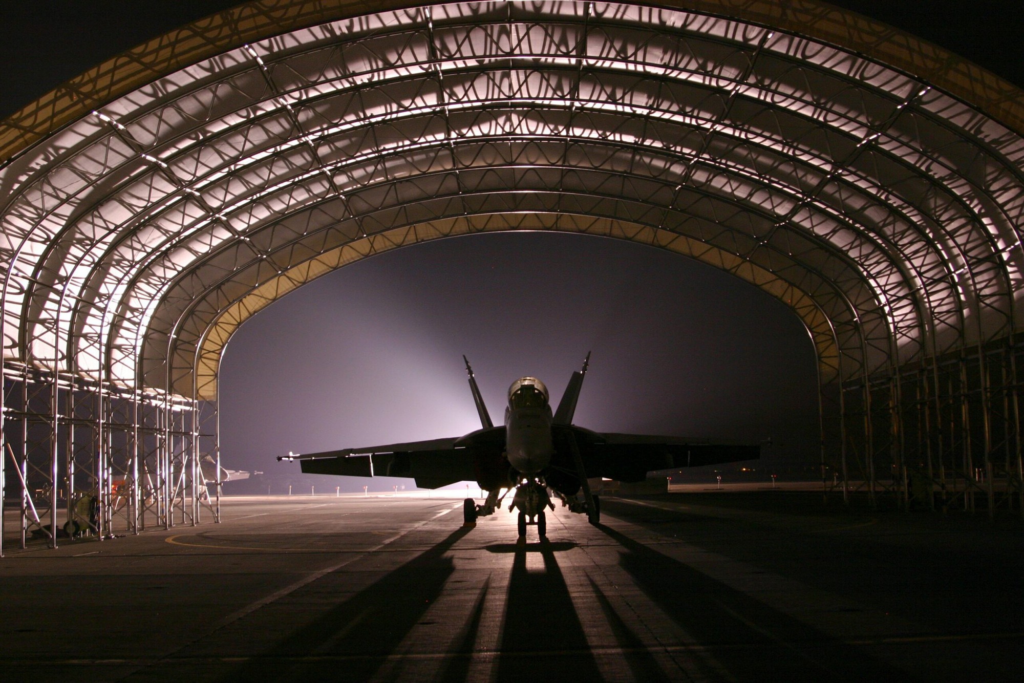 Cuộc chiến hangar tại Việt Nam: Tỷ phú Nguyễn Thị Phương Thảo, bầu Hiển tham gia phá vỡ thế độc tôn của Vietnam Airlines- Ảnh 2.