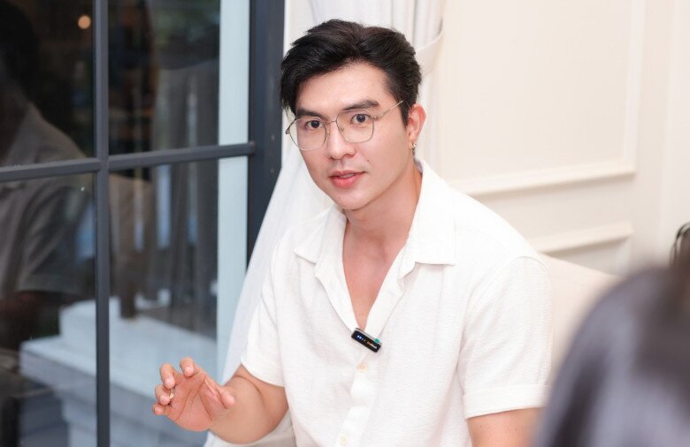 Học vấn bộ ba "oan gia" trong Mưa Đỏ - bộ phim Việt hot nhất hiện nay, nữ chính gây bất ngờ- Ảnh 8.