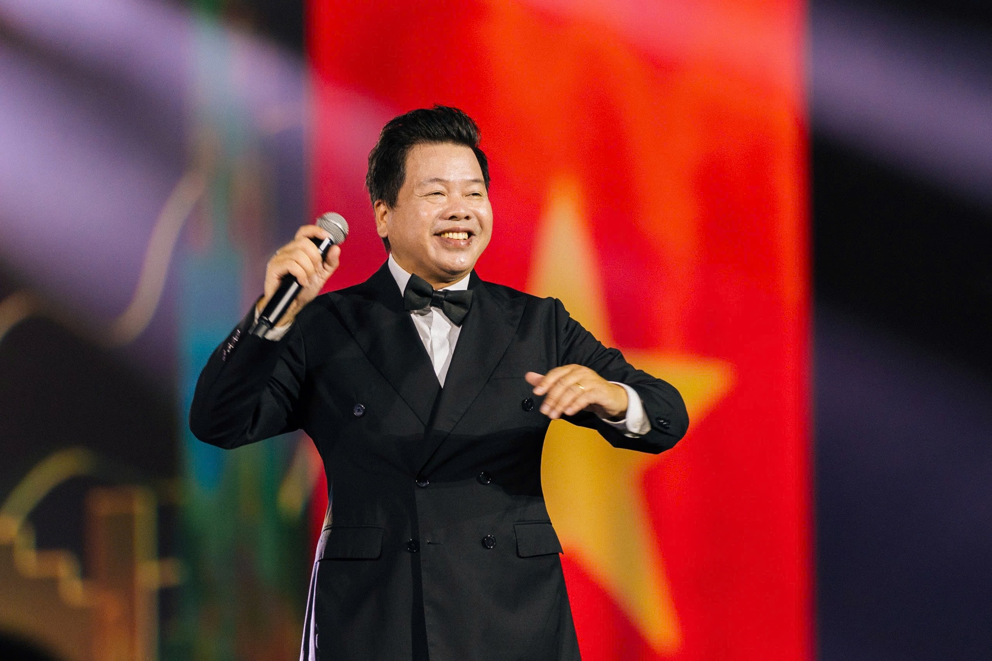 NSƯT Đăng Dương: 30 năm và hành trình kiên trì phụng sự, lan tỏa tình yêu nước qua âm nhạc- Ảnh 2.