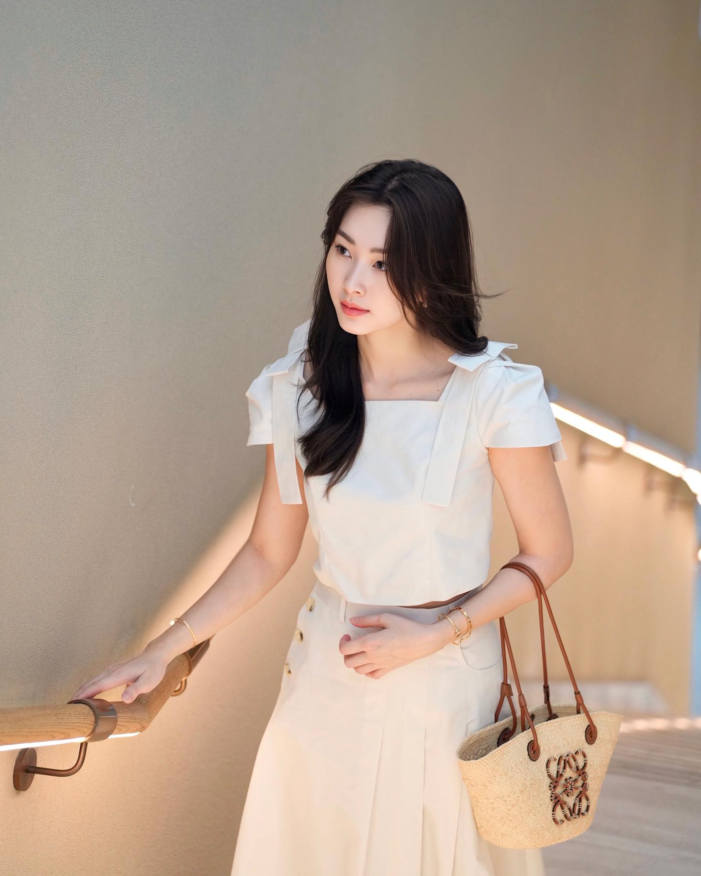 Cách dùng túi hiệu chọn lọc của dâu hào môn kiêm 