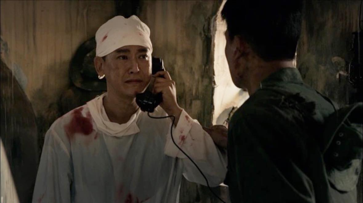 Thiếu tá quân y trong "Mưa đỏ": Nam thần đình đám showbiz Việt U50 chưa lấy vợ vì lý do đặc biệt- Ảnh 1. Thiếu tá quân y trong "Mưa đỏ": Nam thần đình đám showbiz Việt U50 chưa lấy vợ vì lý do đặc biệt- Ảnh 1.