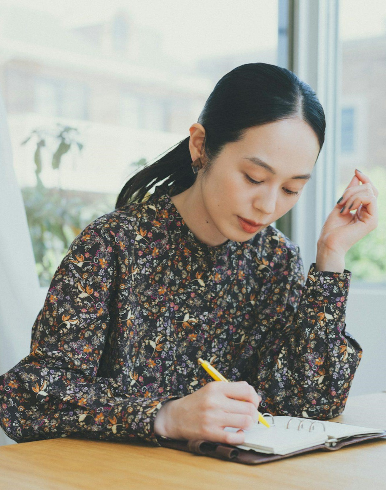35 tuổi tôi mới nhận ra mình đã mắc bẫy ảo tưởng tiết kiệm: Giờ bắt đầu lại từ số 0, sao mà buồn!- Ảnh 1. 35 tuổi tôi mới nhận ra mình đã mắc bẫy ảo tưởng tiết kiệm: Giờ bắt đầu lại từ số 0, sao mà buồn!- Ảnh 1.