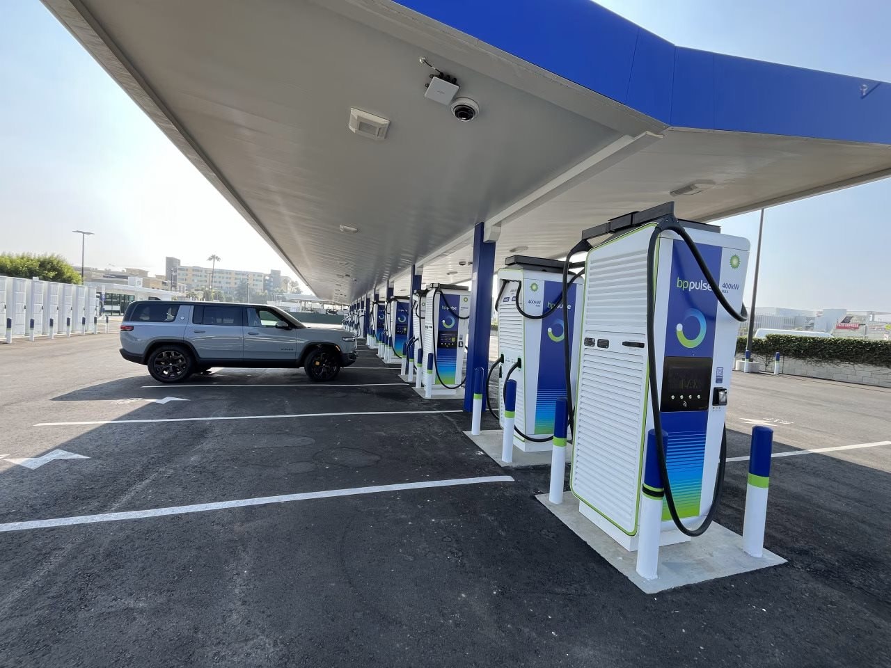 Nhà báo công nghệ: "Tôi lái xe điện 2500km, đến cả nơi heo hút nhất mà chưa hết pin giữa đường bao giờ"- Ảnh 2.