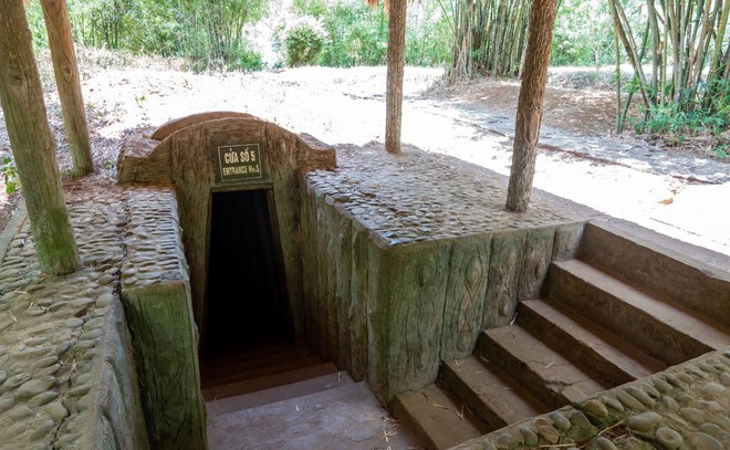 Một Di tích Quốc gia đặc biệt dừng đón khách: Vẫn có trường hợp được vào, điểm đến lịch sử với nhiều câu chuyện đằng sau- Ảnh 7. Một Di tích Quốc gia đặc biệt dừng đón khách: Vẫn có trường hợp được vào, điểm đến lịch sử với nhiều câu chuyện đằng sau- Ảnh 7.
