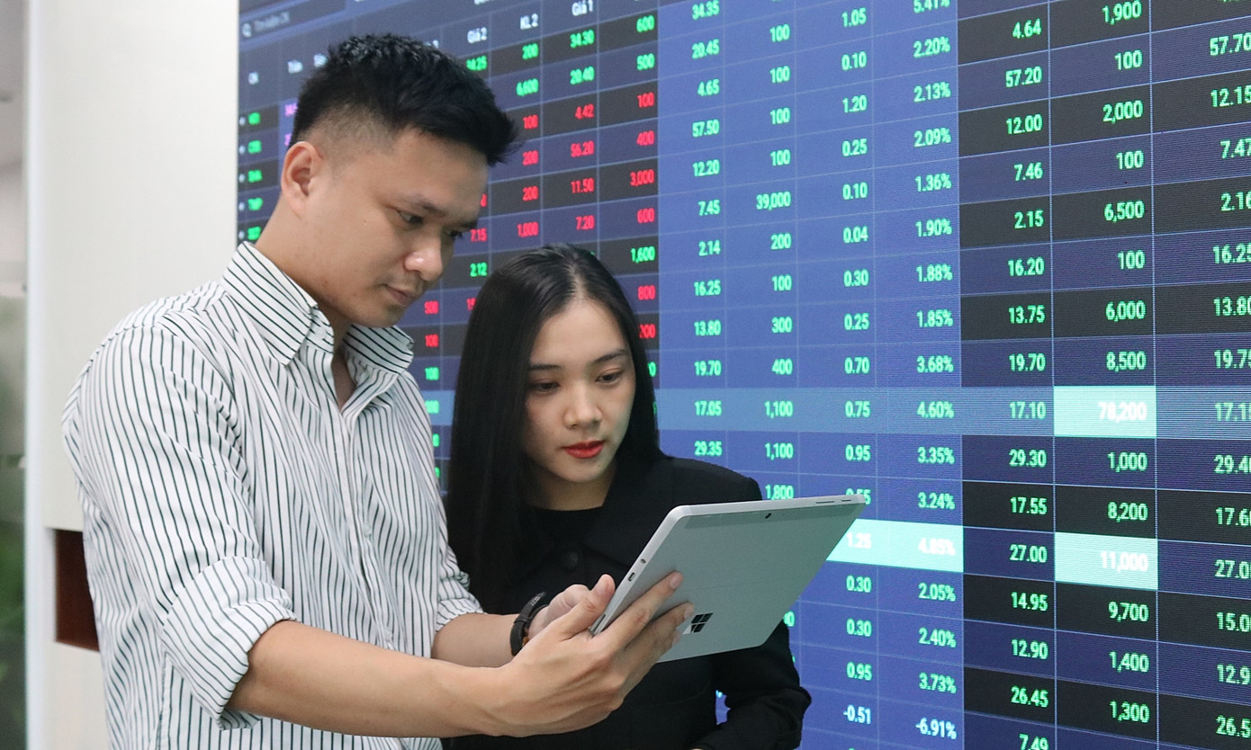 Doanh nghiệp ồ ạt IPO, thị trường chứng khoán sắp đón 'hàng khủng'?- Ảnh 1. Doanh nghiệp ồ ạt IPO, thị trường chứng khoán sắp đón 'hàng khủng'?- Ảnh 1.