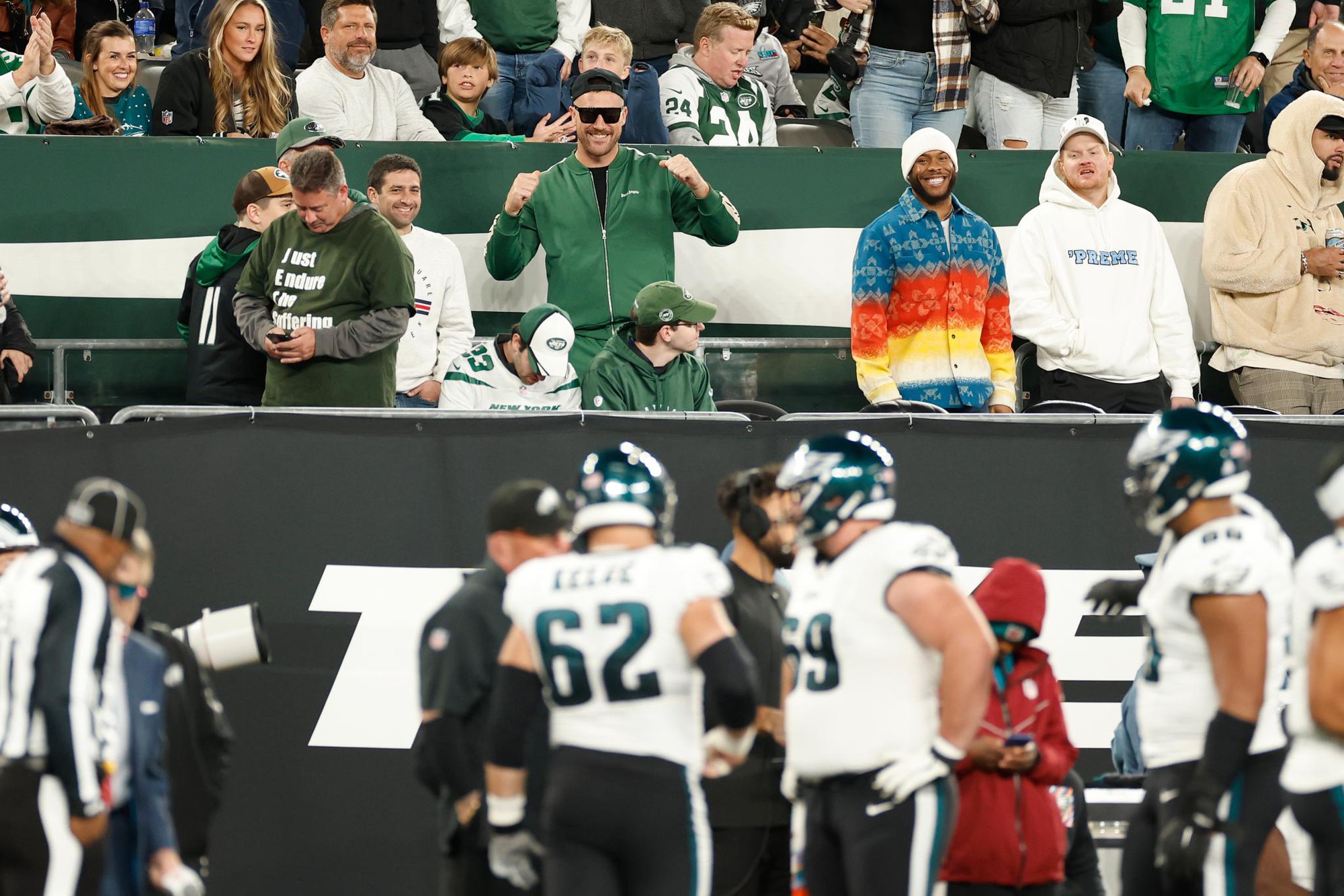 Ảnh: Toàn bộ dòng thời gian hẹn hò lãng mạn của Taylor Swift và Travis Kelce trước màn đính hôn bùng nổ cõi mạng- Ảnh 15. Ảnh: Toàn bộ dòng thời gian hẹn hò lãng mạn của Taylor Swift và Travis Kelce trước màn đính hôn bùng nổ cõi mạng- Ảnh 15.