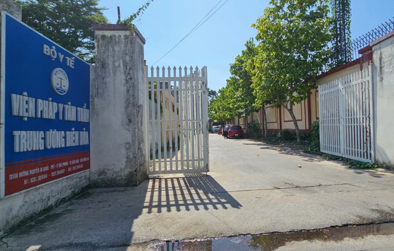 Bí ẩn người hối lộ 250 triệu cho bác sĩ Viện Pháp y để ‘giúp đỡ’ nữ đối tượng ma tuý, cho vay lãi nặng- Ảnh 1. Bí ẩn người hối lộ 250 triệu cho bác sĩ Viện Pháp y để ‘giúp đỡ’ nữ đối tượng ma tuý, cho vay lãi nặng- Ảnh 1.