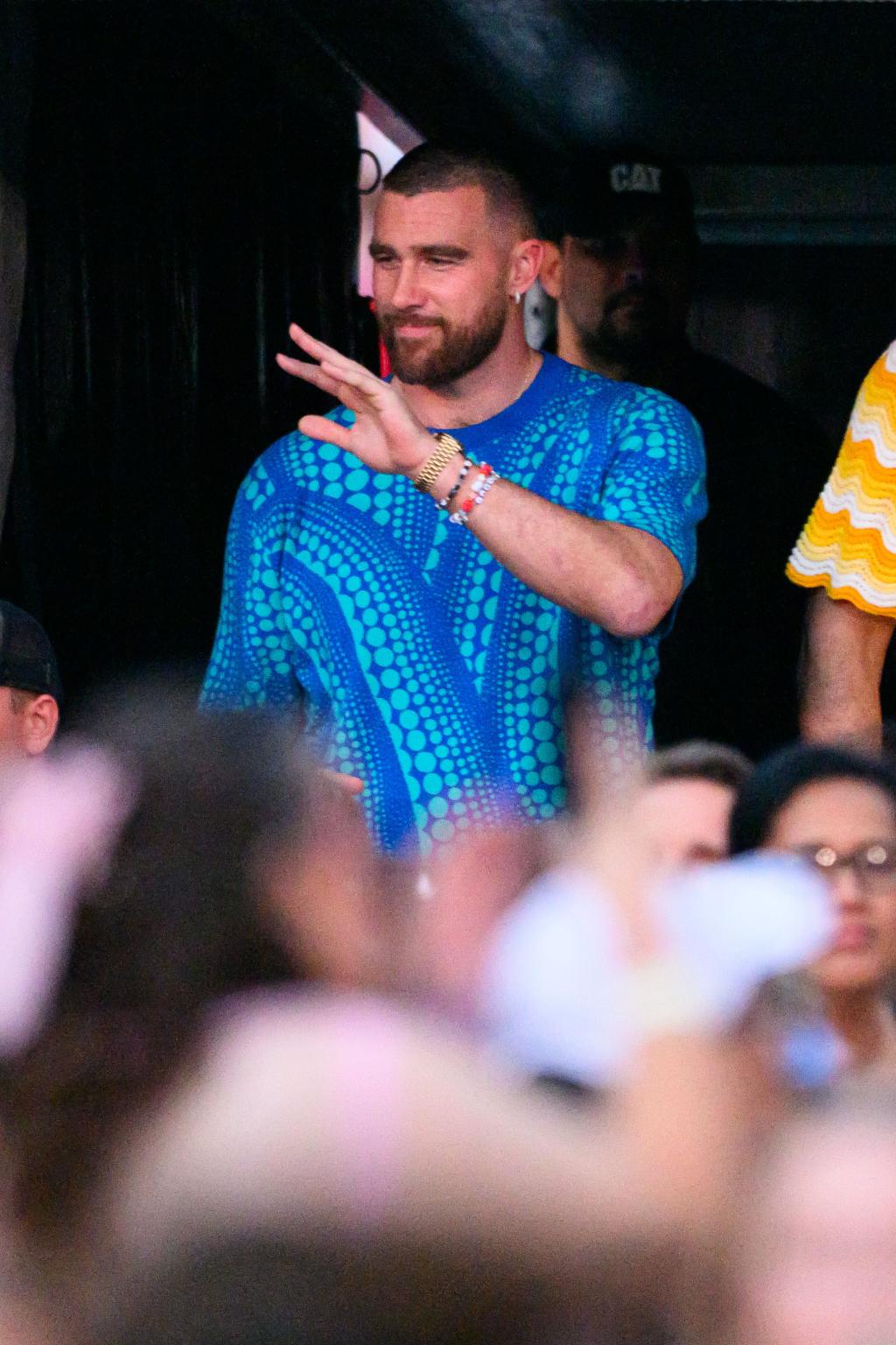 Ảnh: Toàn bộ dòng thời gian hẹn hò lãng mạn của Taylor Swift và Travis Kelce trước màn đính hôn bùng nổ cõi mạng- Ảnh 26. Ảnh: Toàn bộ dòng thời gian hẹn hò lãng mạn của Taylor Swift và Travis Kelce trước màn đính hôn bùng nổ cõi mạng- Ảnh 26.