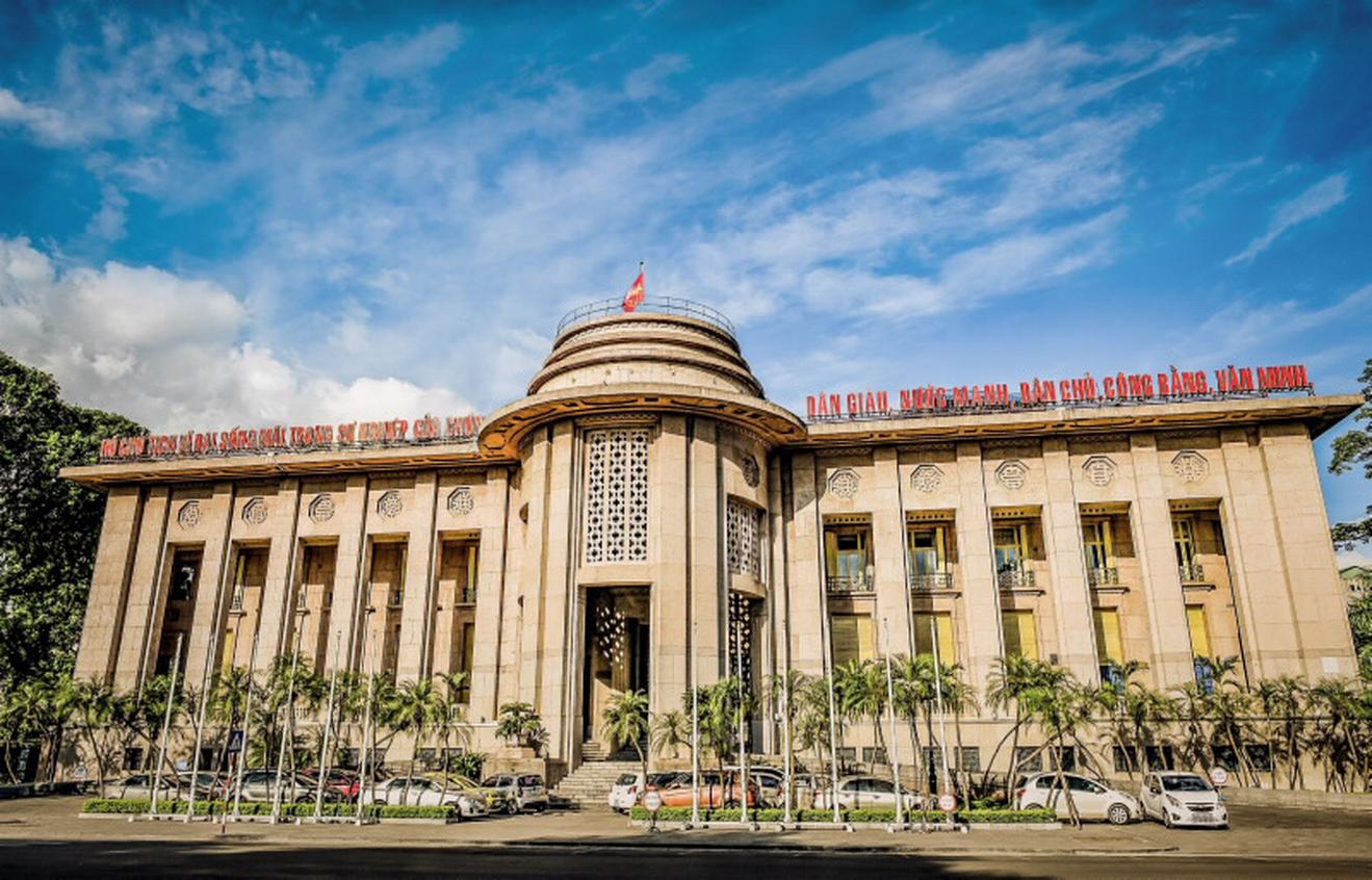 Ngày 27/8: Ngân hàng Nhà nước có động thái mới, tỷ giá USD ngân hàng tăng chạm trần- Ảnh 1.