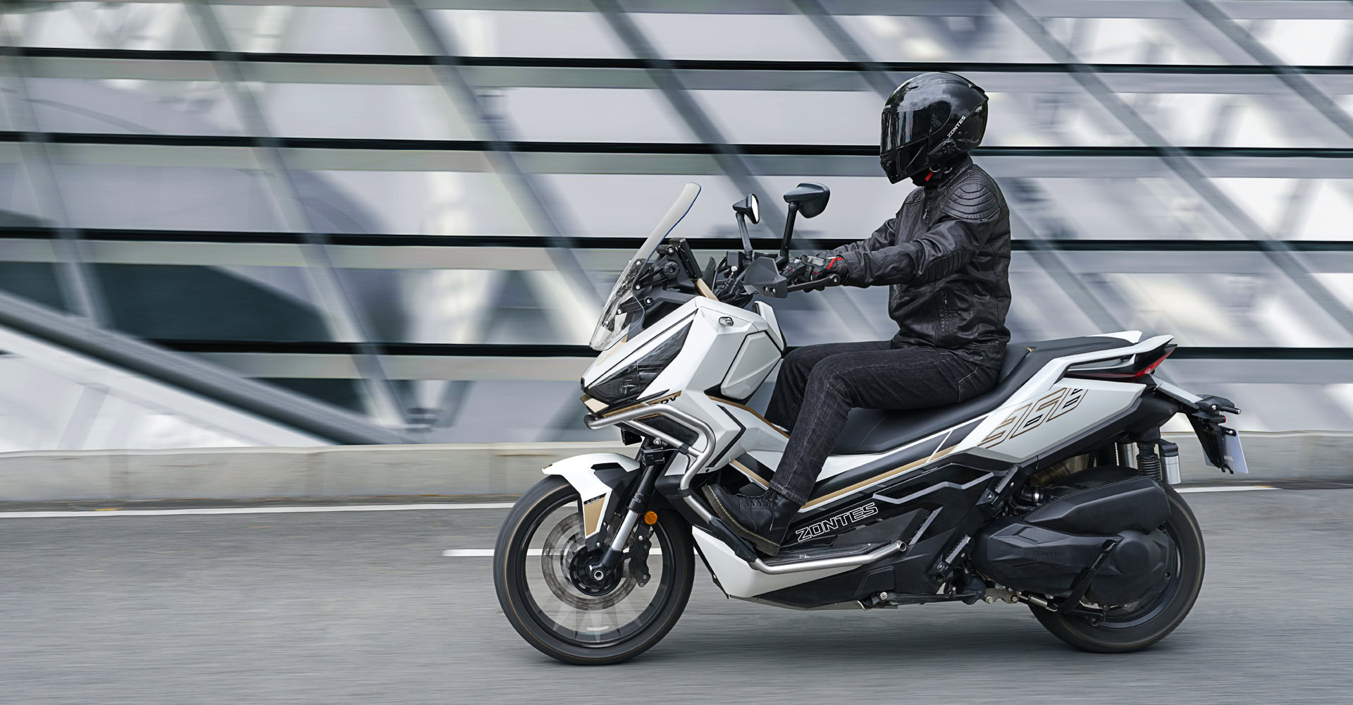 Vừa ra mắt Việt Nam xe tay ga dân phượt thích mê: Sức mạnh và công nghệ vượt xe Honda, Yamaha, giá rẻ hơn- Ảnh 2. Vừa ra mắt Việt Nam xe tay ga dân phượt thích mê: Sức mạnh và công nghệ vượt xe Honda, Yamaha, giá rẻ hơn- Ảnh 2.