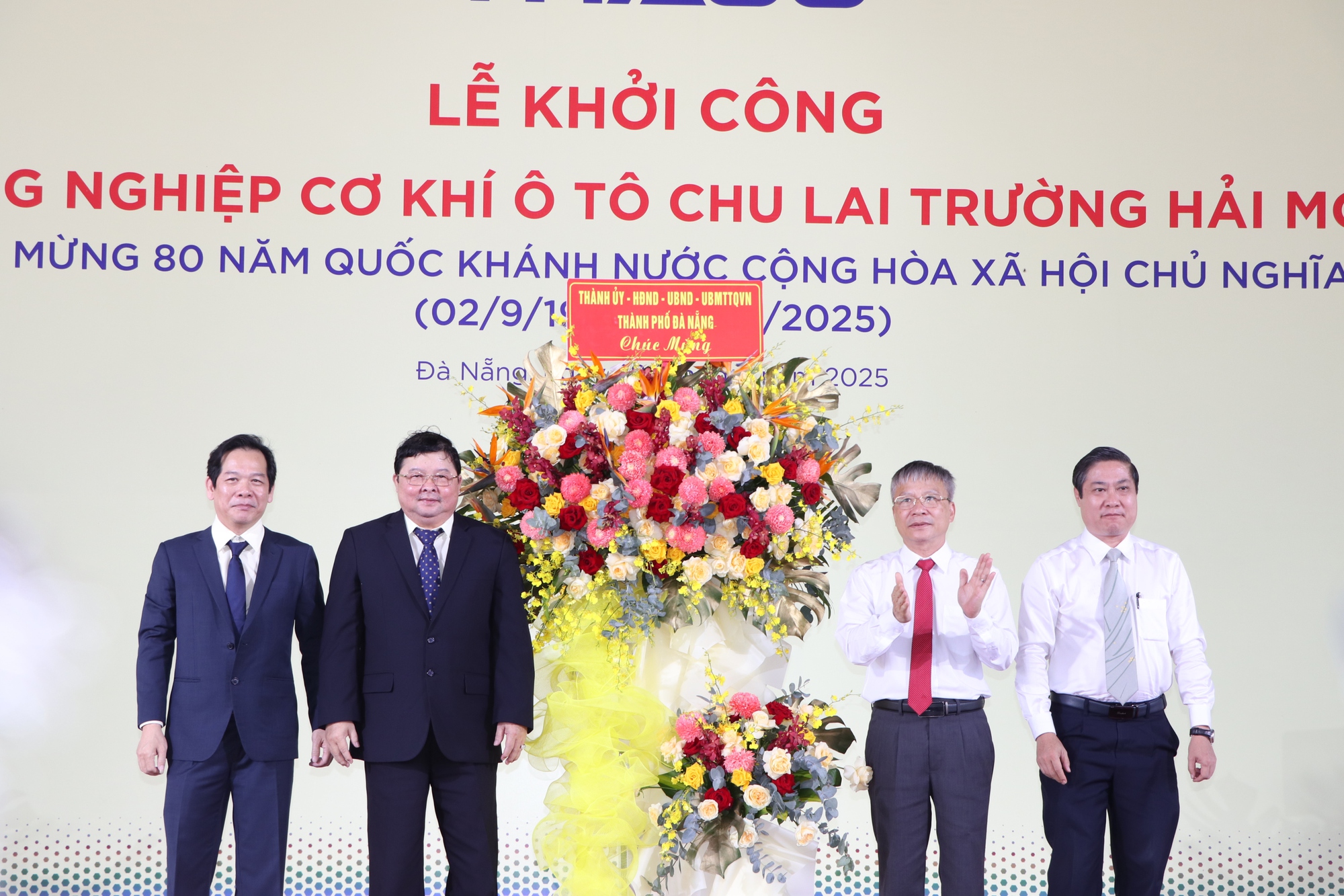 Khởi công dự án "thế hệ mới" gần 8.000 tỉ đồng tại Đà Nẵng- Ảnh 1. Khởi công dự án "thế hệ mới" gần 8.000 tỉ đồng tại Đà Nẵng- Ảnh 1.
